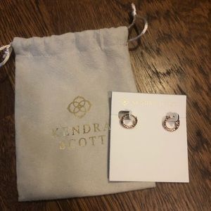 NWT Kendra Scott Rosegold Filigree Huggie hoops